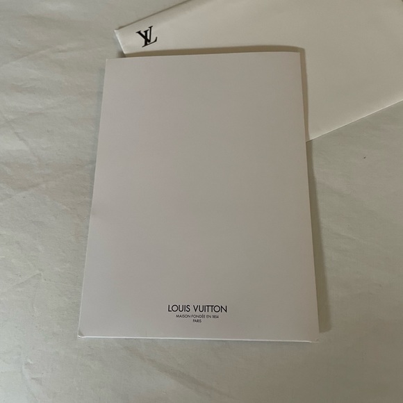 LV gift card authentic - Picture 3 of 7